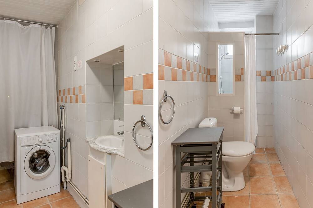 Photo of Bathroom in Bize-Minervois