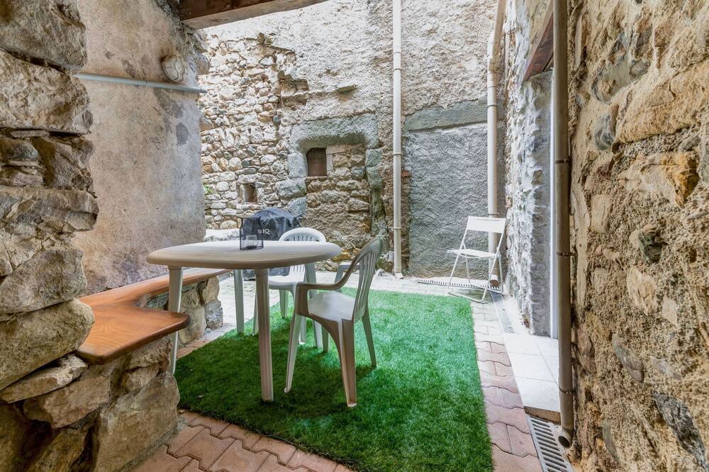 Photo of Patio Balcony in Bize-Minervois