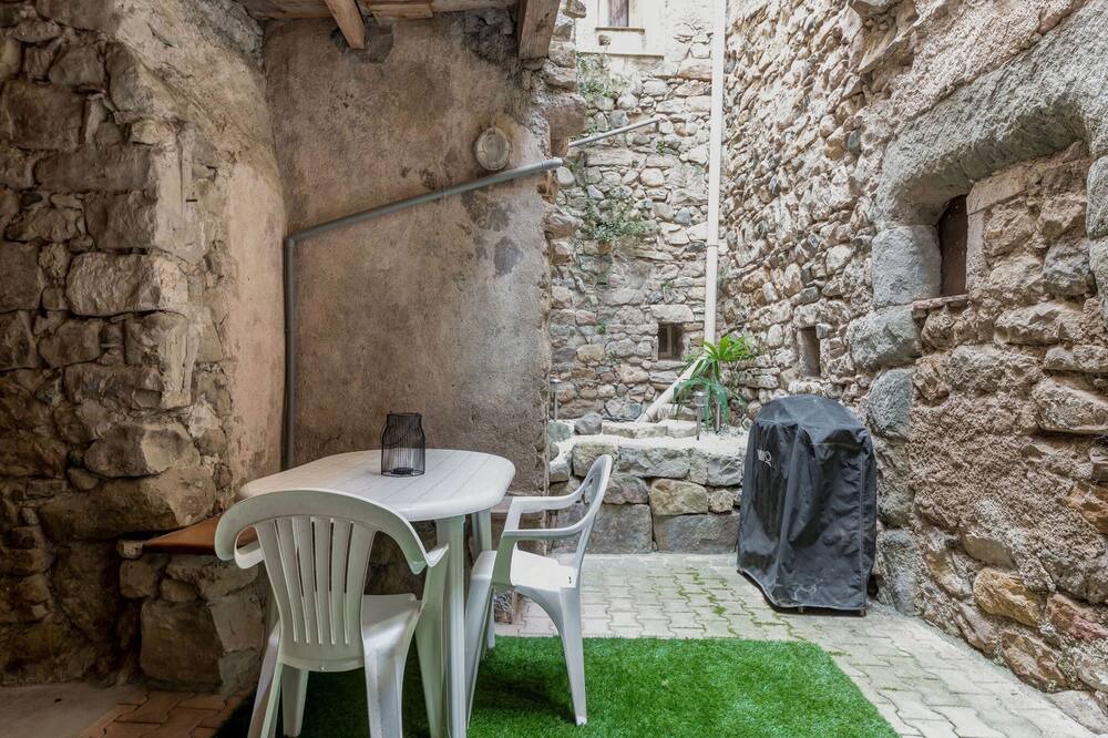 Photo of Patio Balcony in Bize-Minervois