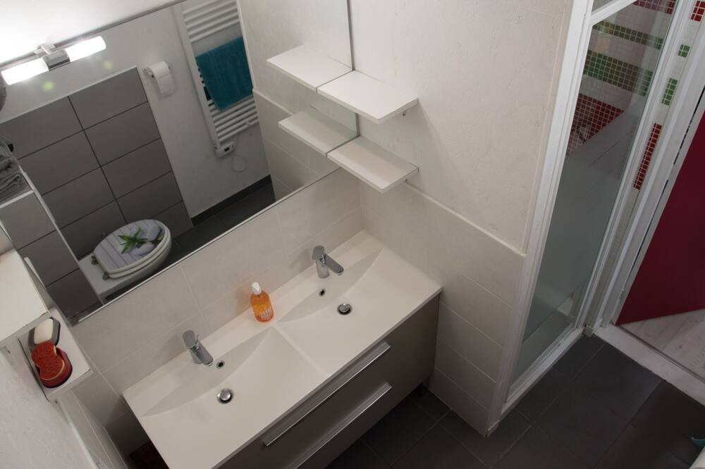 Photo of Bathroom in Saint-Michel-Chef-Chef