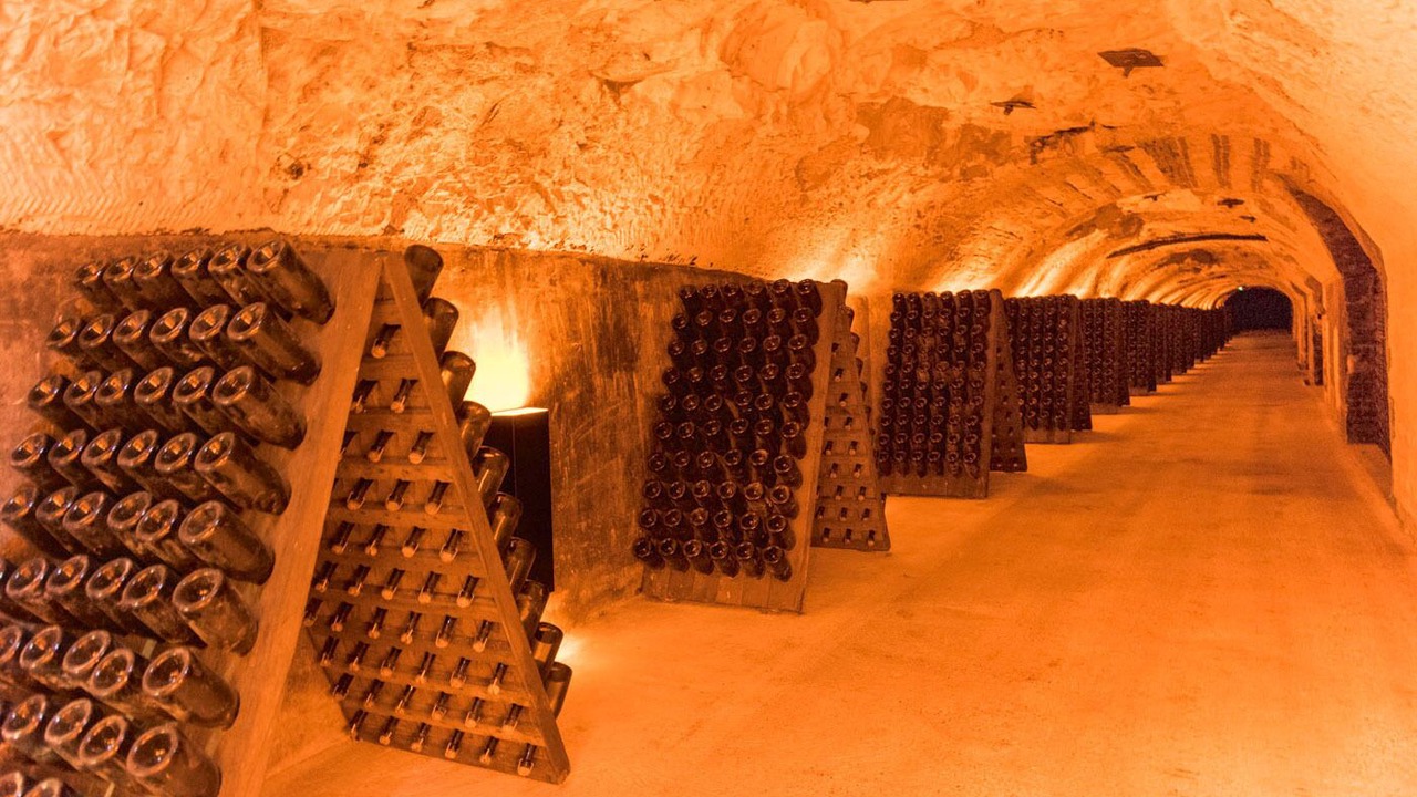 Photo of Others in Epernay