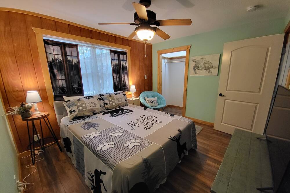 Photo of Bedroom in Broken Bow