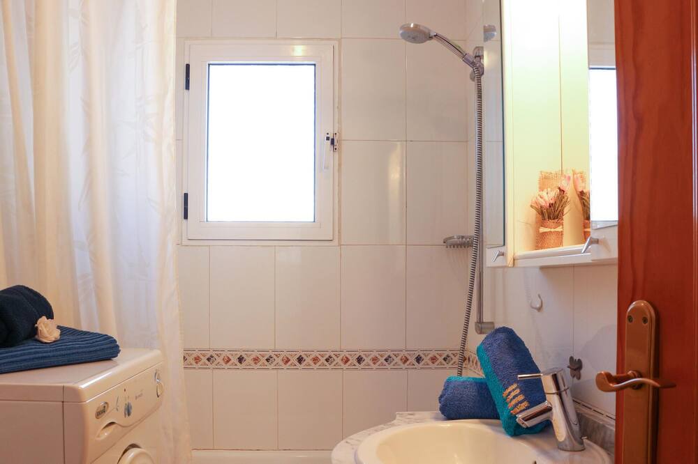 Photo of Bathroom in La Florida