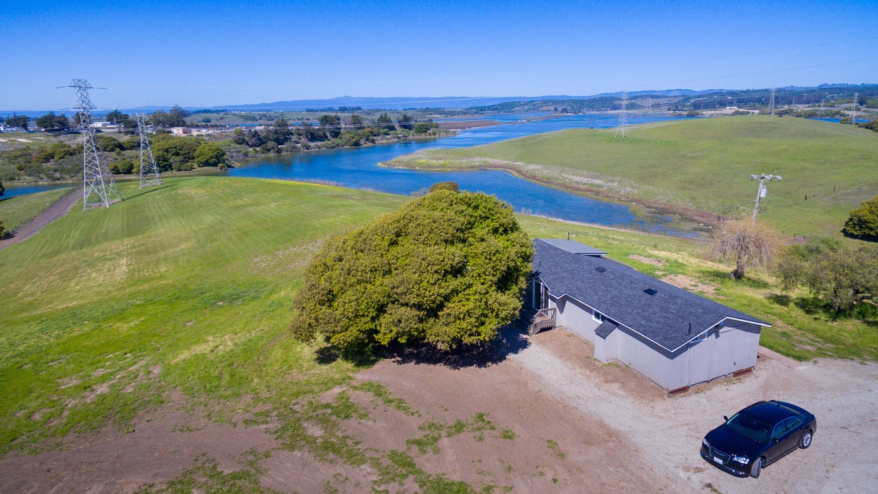 Photo of Outdoor in Elkhorn