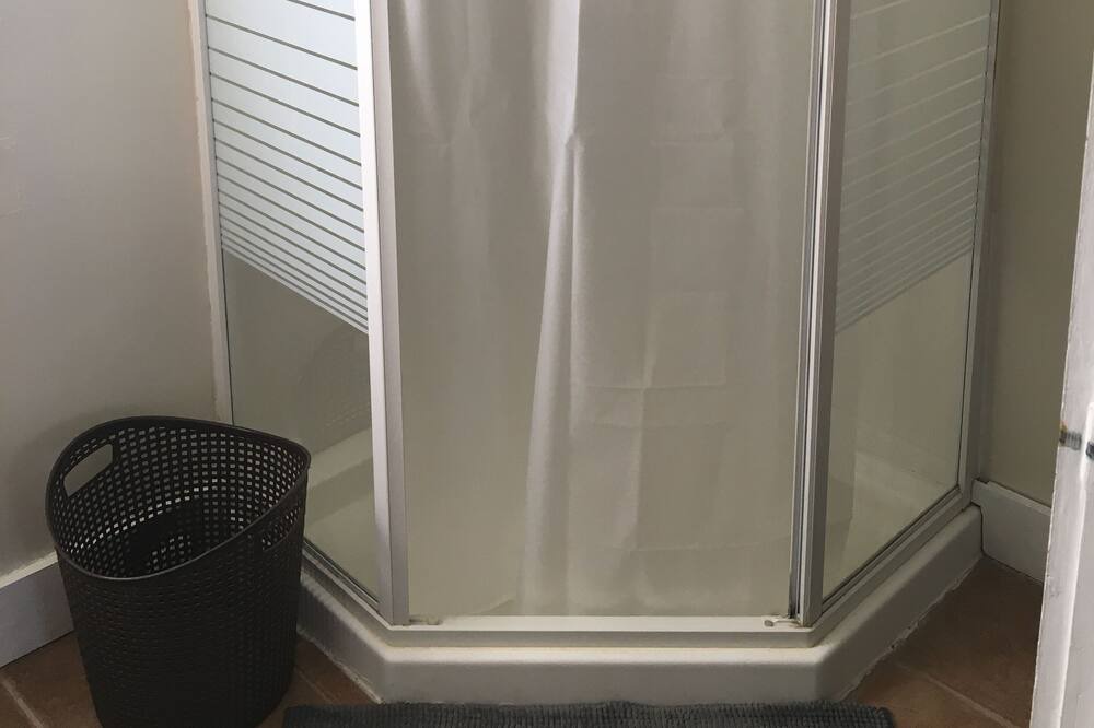 Photo of Bathroom in Centre Hastings