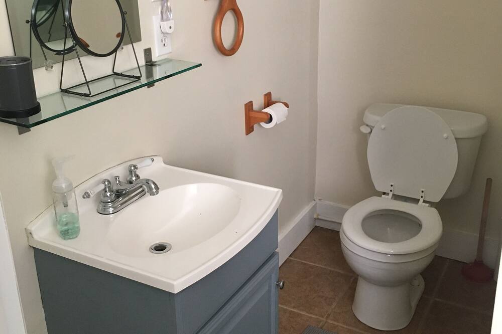 Photo of Bathroom in Centre Hastings