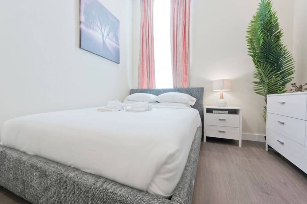 Photo of Others in Downtown Boston