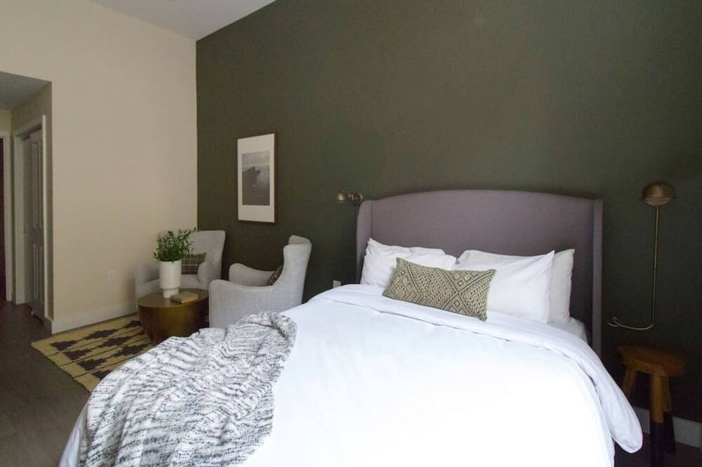 Photo of Others in Beacon Hill