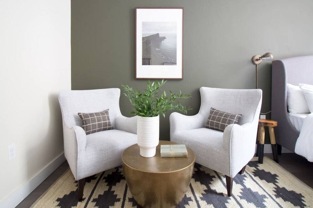 Photo of Others in Beacon Hill