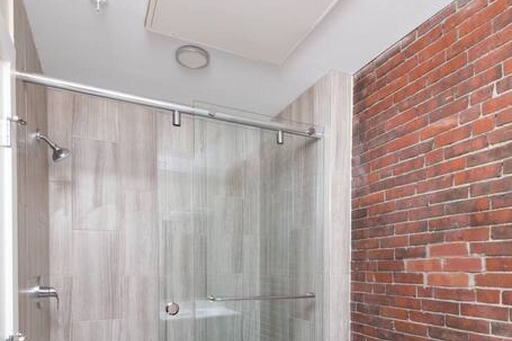 Photo of Others in Downtown Boston