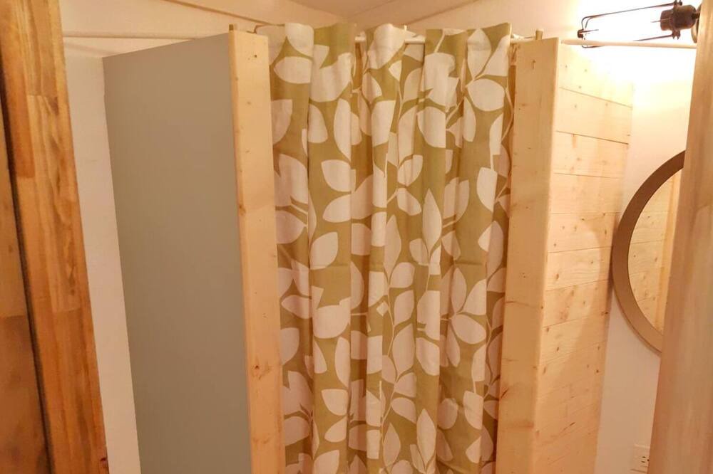 Photo of Bathroom in Lantier