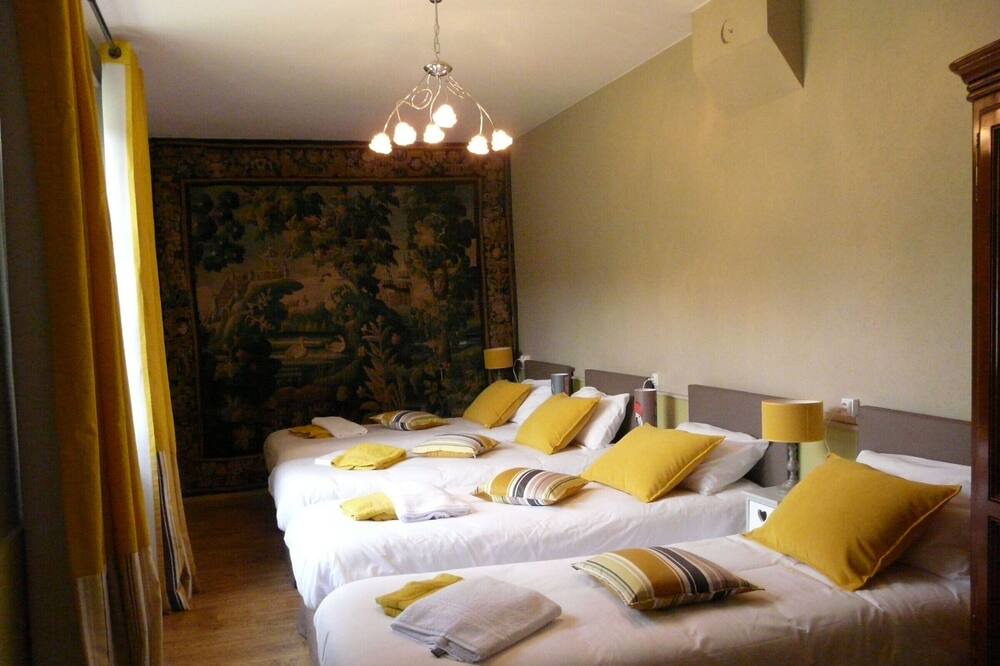 Photo of Bedroom in Rouvray-Saint-Florentin