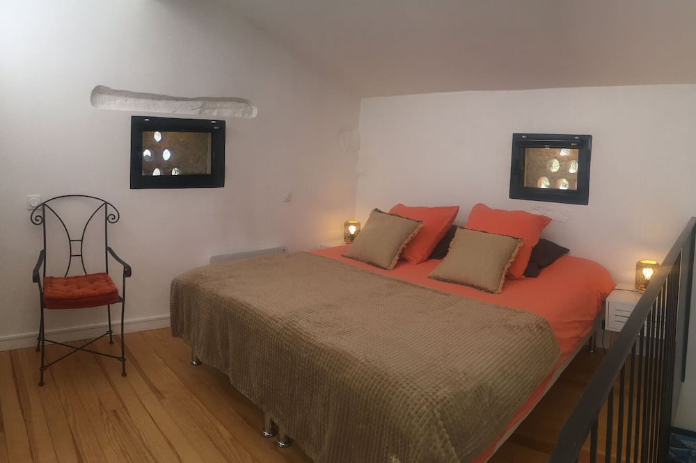 Photo of Bedroom in Quercy Caussadais