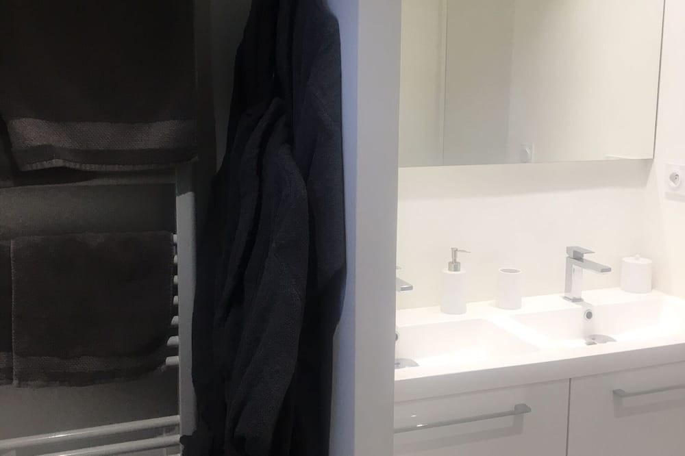 Photo of Bathroom in Quercy Caussadais