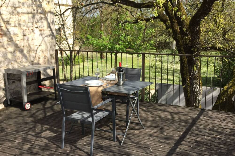 Photo of Patio Balcony in Quercy Caussadais