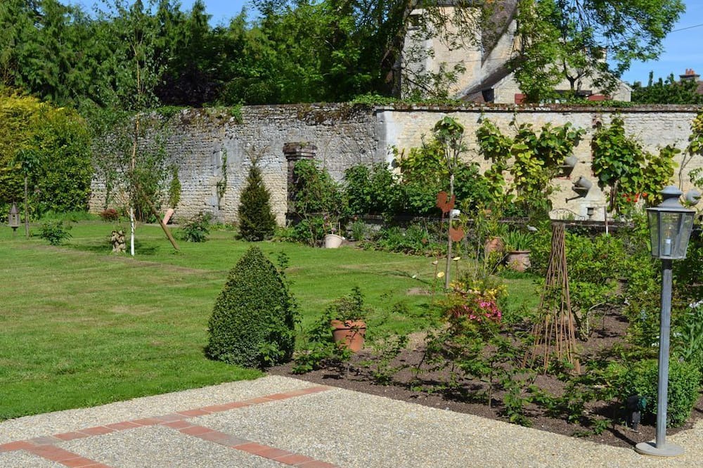 Photo of Outdoor in Falaise