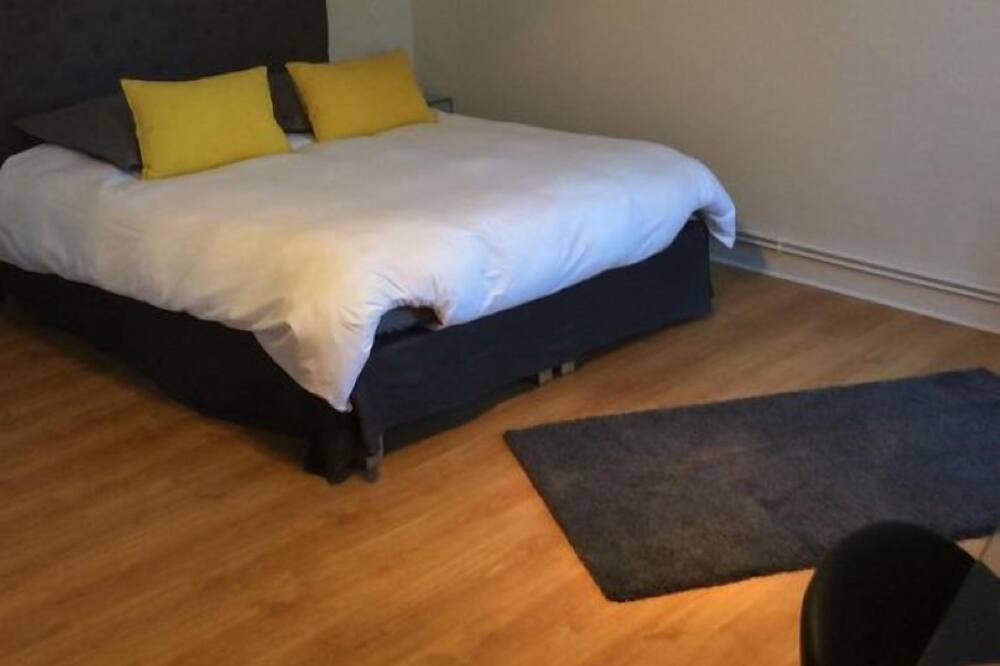 Photo of Bedroom in Falaise