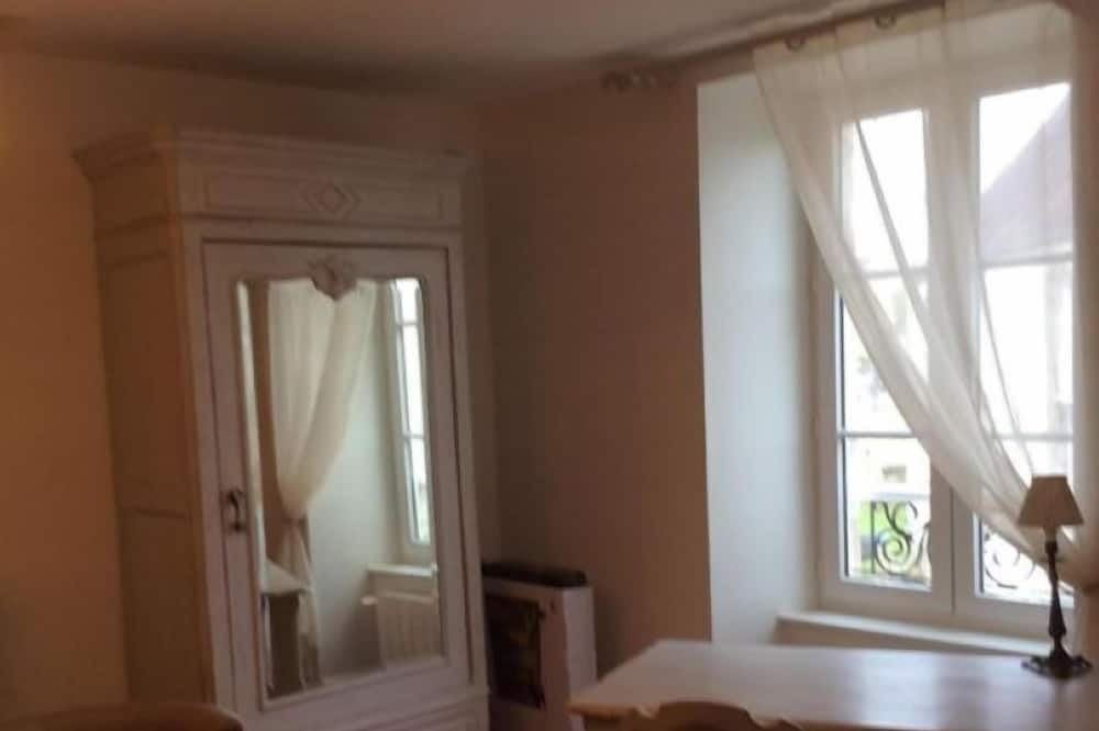 Photo of Livingroom in Falaise