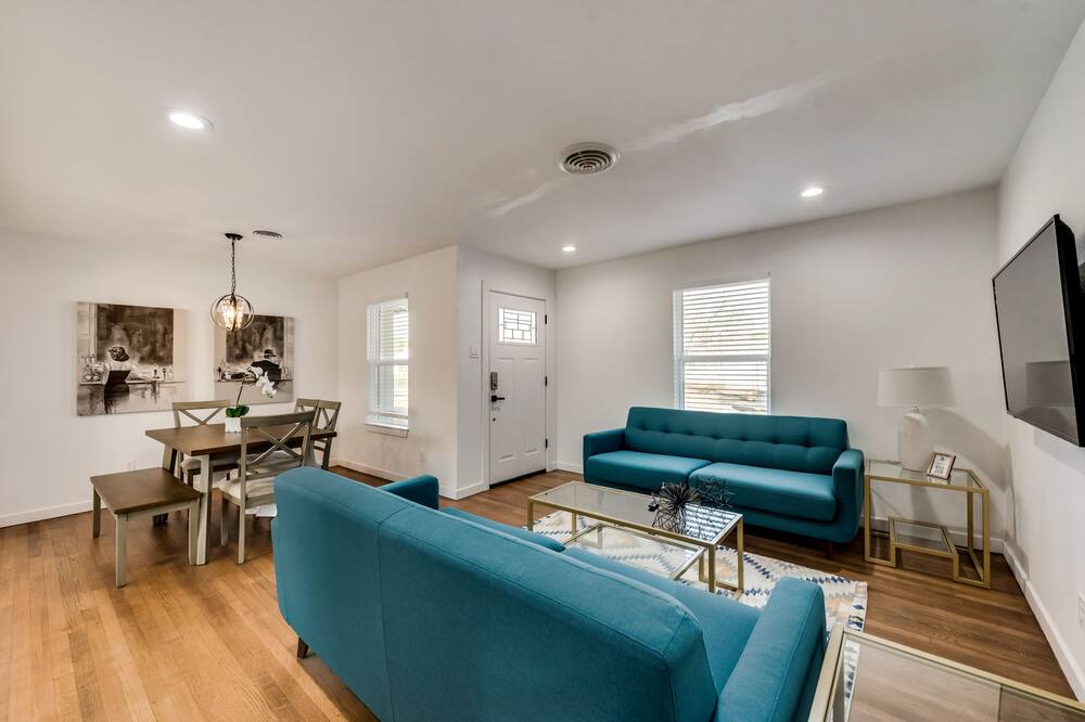Photo of Livingroom in Dallas