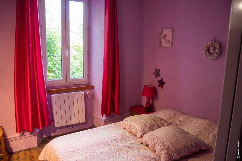 Photo of Bedroom in Miglos