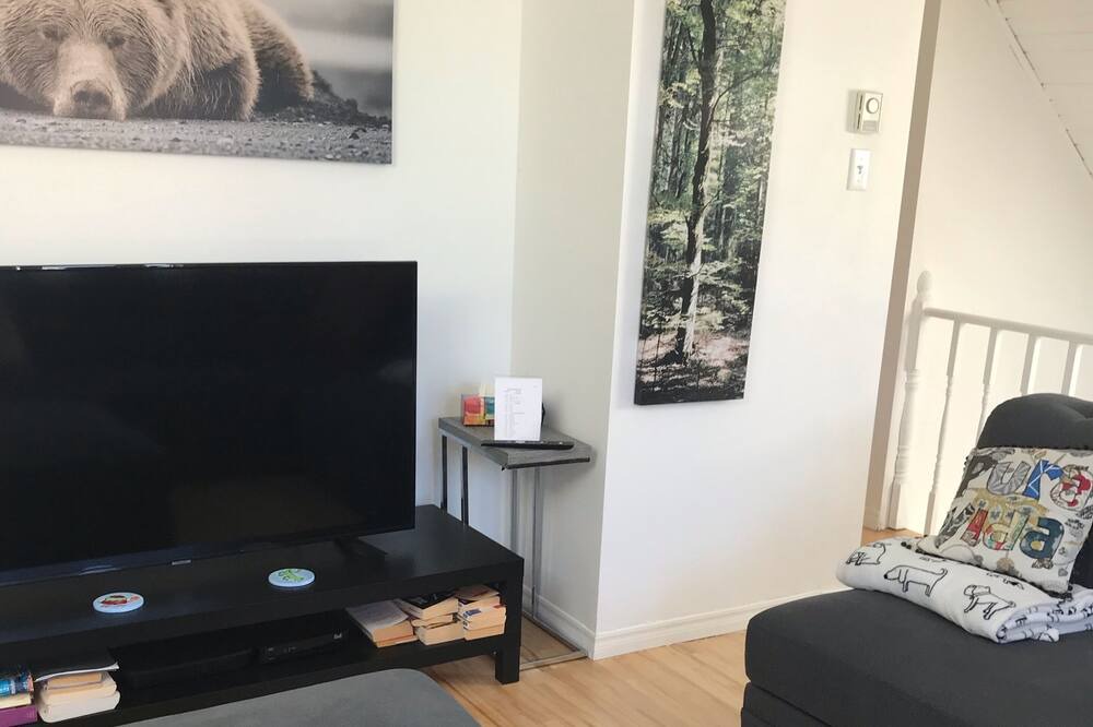 Photo of Livingroom in Saint-Jean-des-Piles