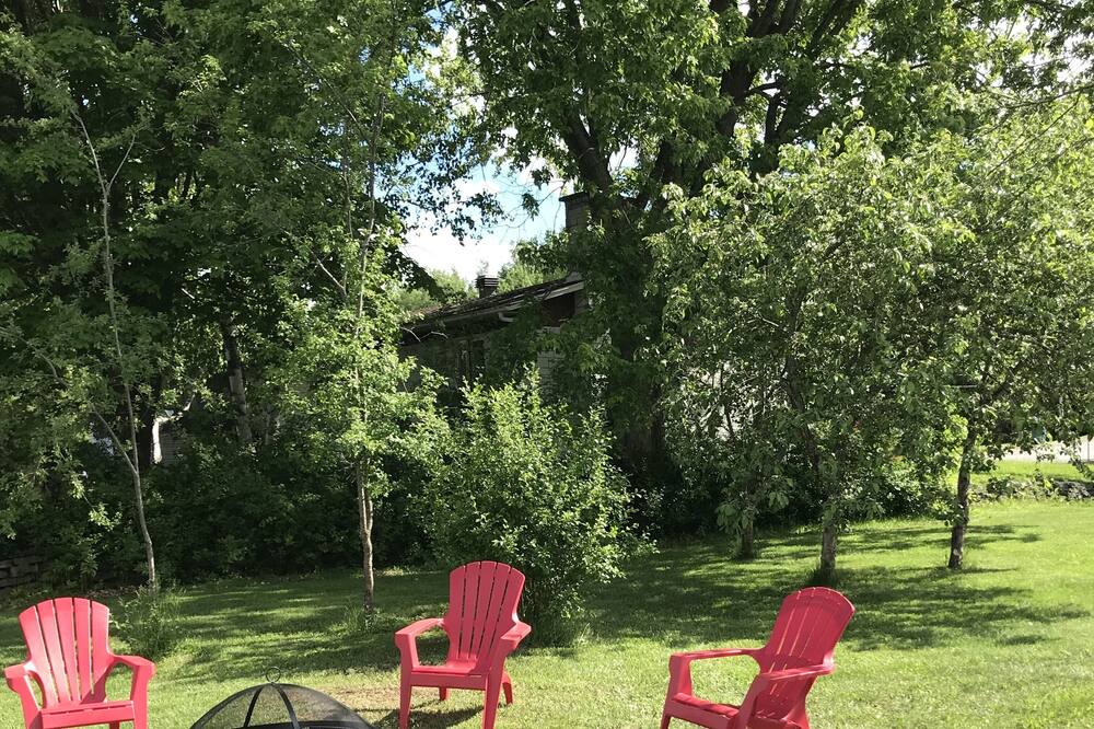 Photo of Outdoor in Saint-Jean-des-Piles