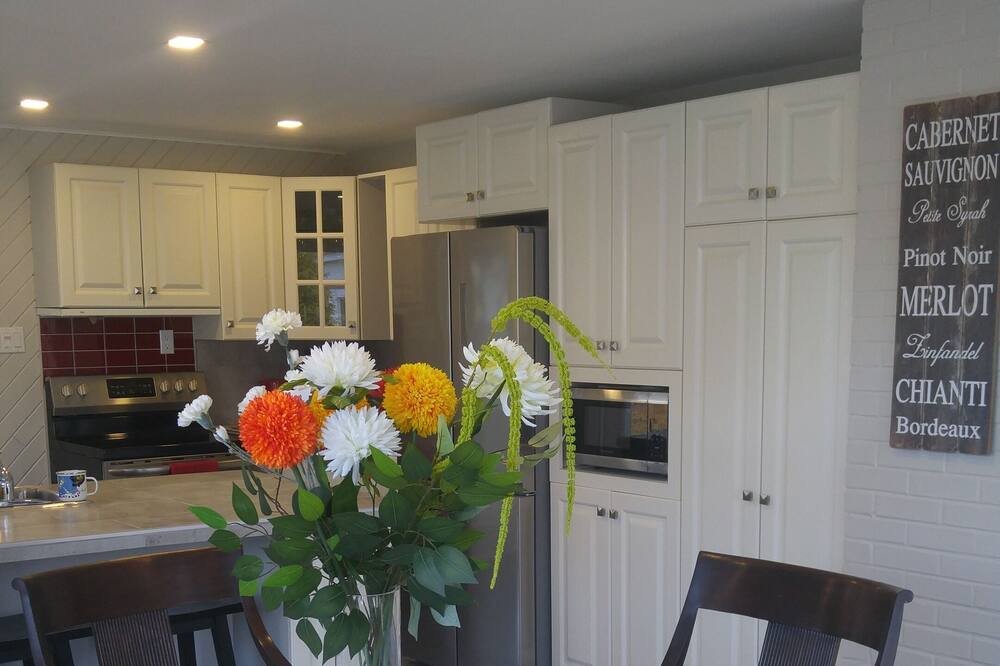 Photo of Kitchen in Saint-Jean-des-Piles