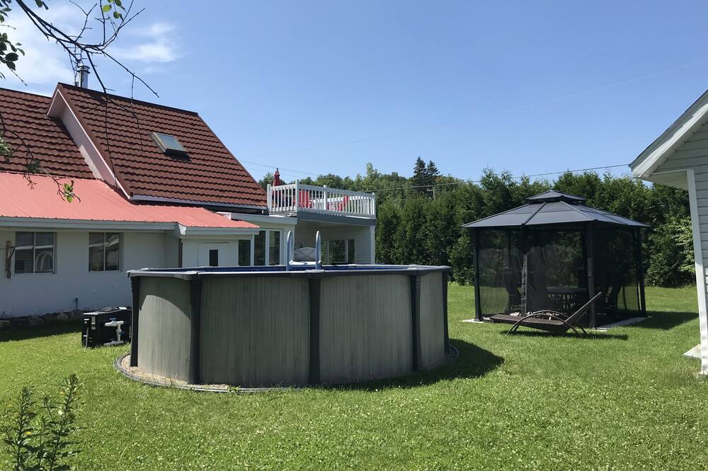Photo of Outdoor in Saint-Jean-des-Piles