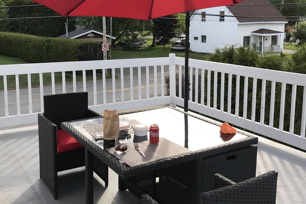 Photo of Patio Balcony in Saint-Jean-des-Piles