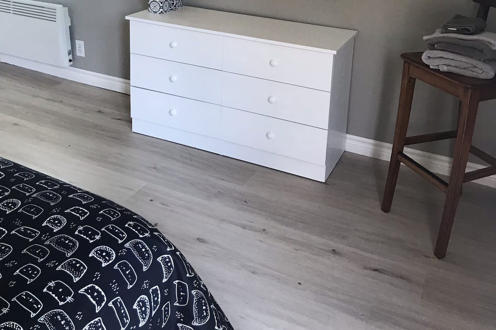 Photo of Bedroom in Saint-Jean-des-Piles