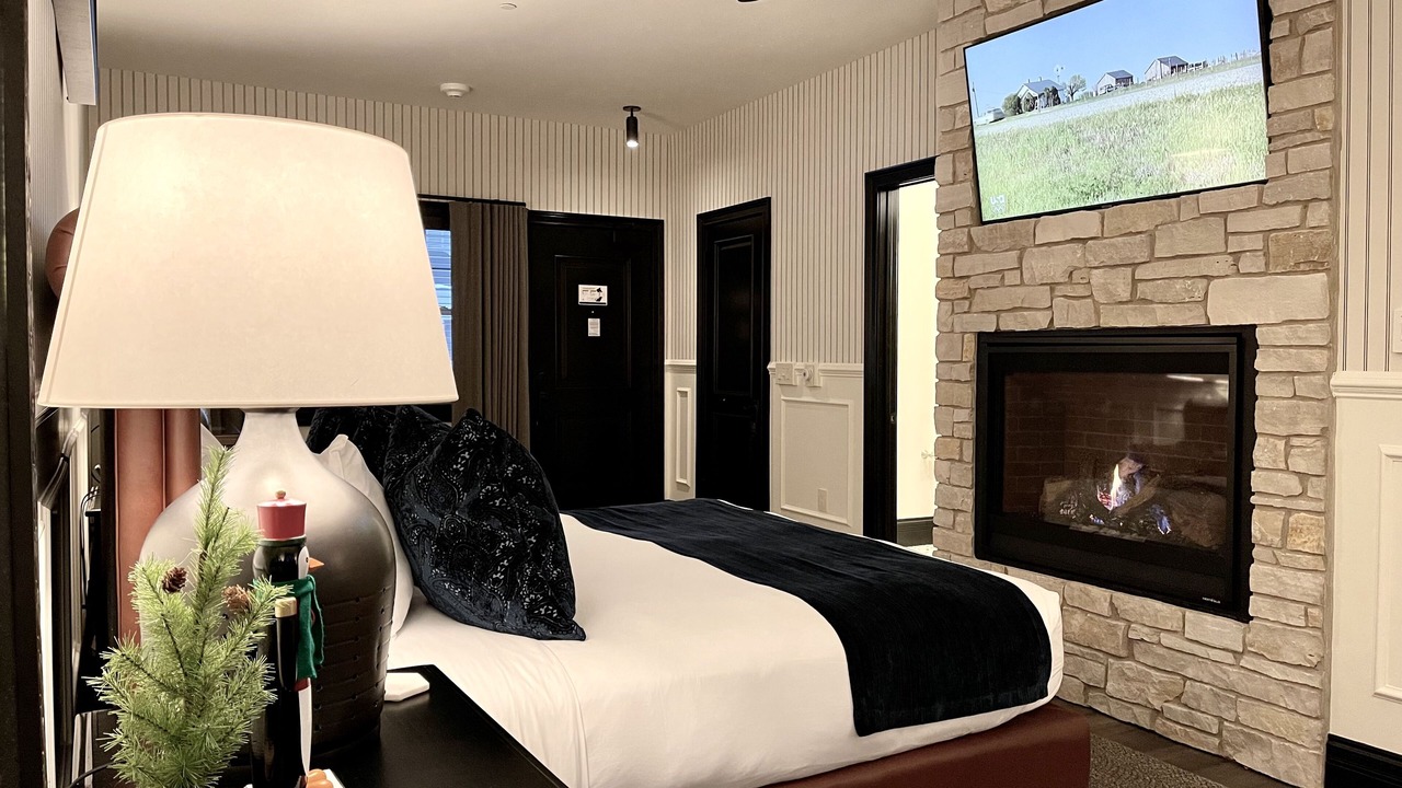 Photo of Bedroom in Williams Bay