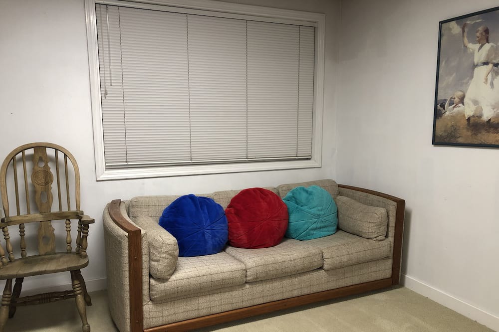 Photo of Livingroom in Rock Creek