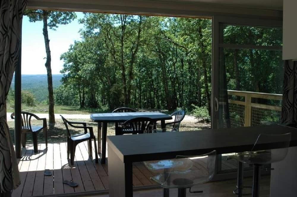 Photo of Patio Balcony in Saint-Cirq-Lapopie
