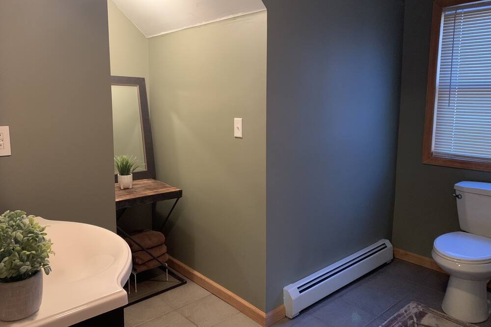 Photo of Bathroom in Mount Marion