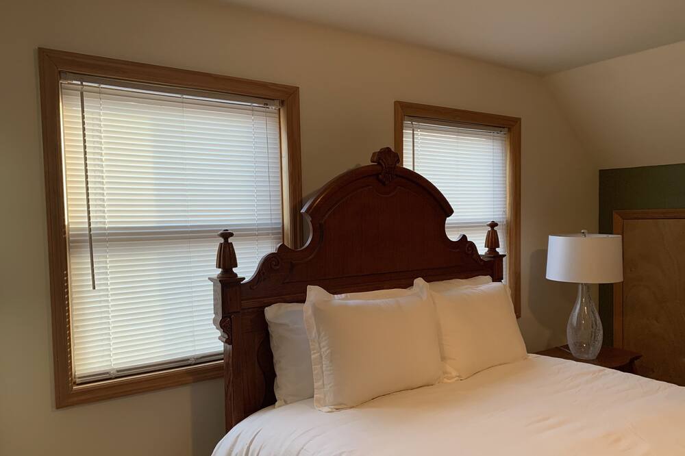 Photo of Bedroom in Mount Marion