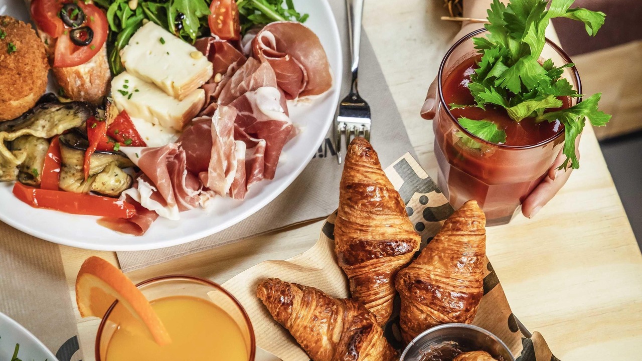 Photo of Others in Charonne