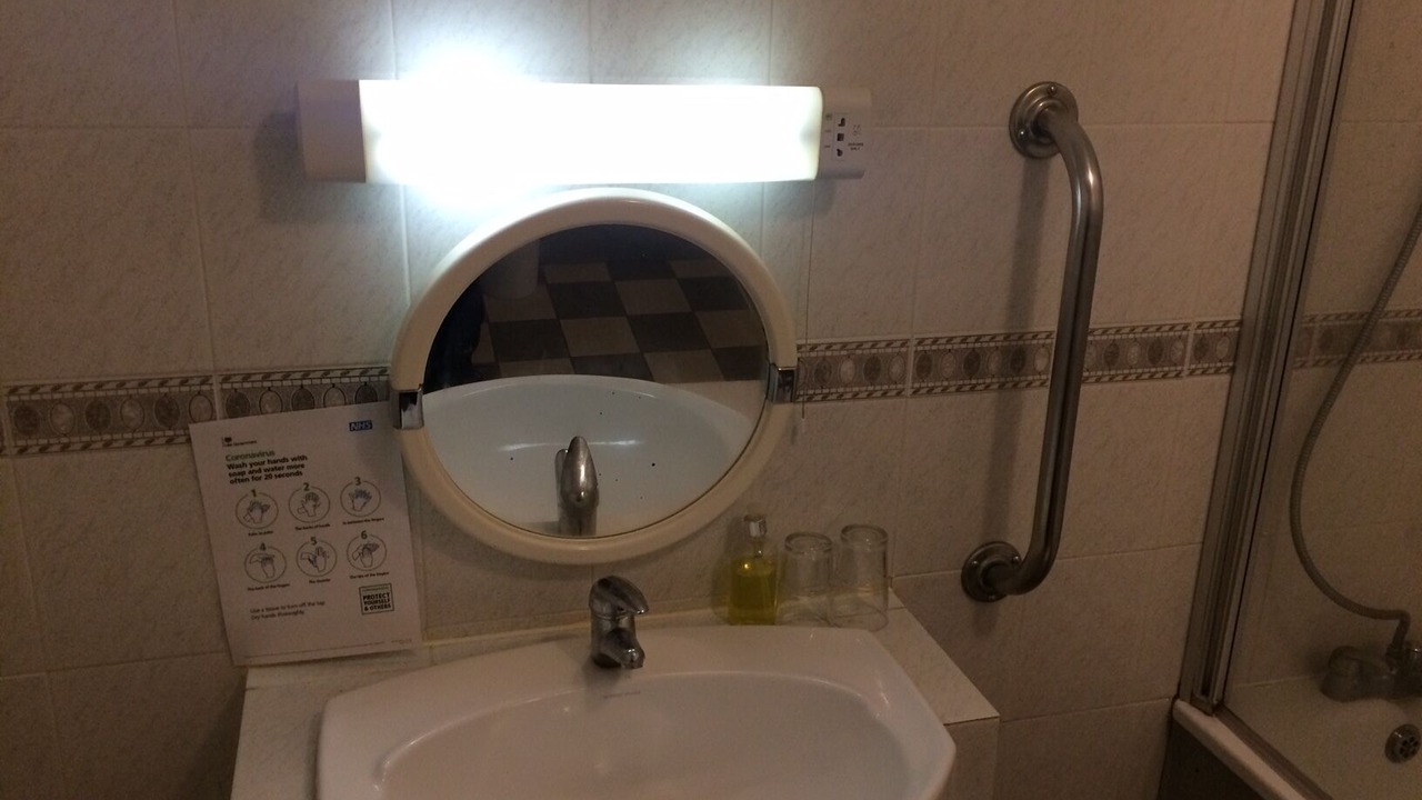 Photo of Bathroom in Foxley