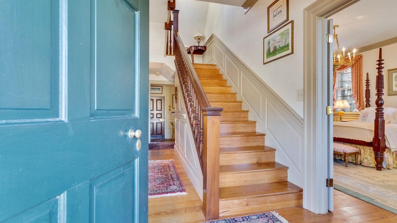 Photo of Others in Hayes