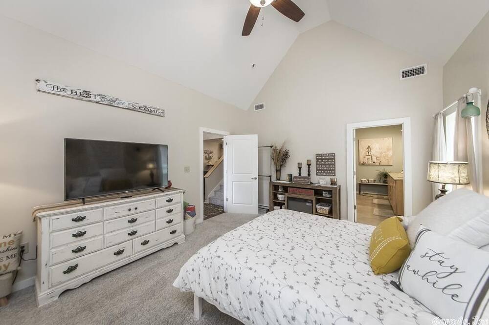 Photo of Bedroom in Heber Springs