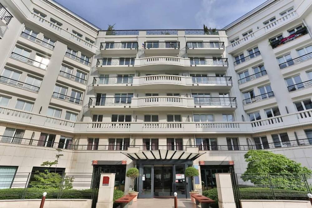 Photo of Outdoor in Issy-les-Moulineaux