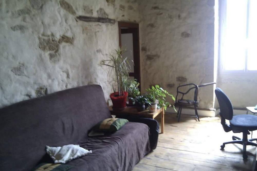 Photo of Livingroom in Saint-Symphorien