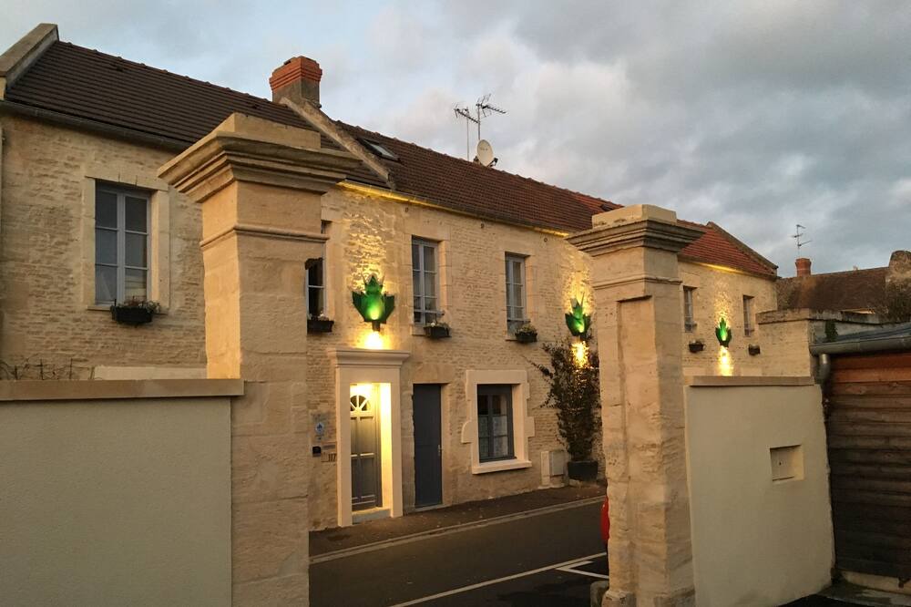 Photo of Outdoor in Bernieres-sur-Mer