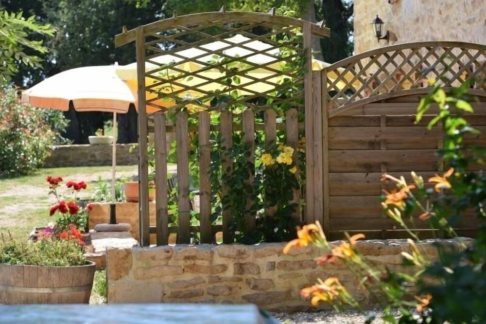Photo of Others in Villeneuve d'Aveyron