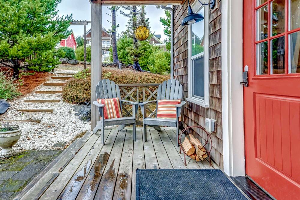 Photo of Patio Balcony in Nelscott