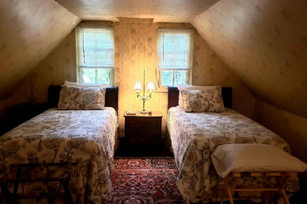 Photo of Bedroom in Hayes