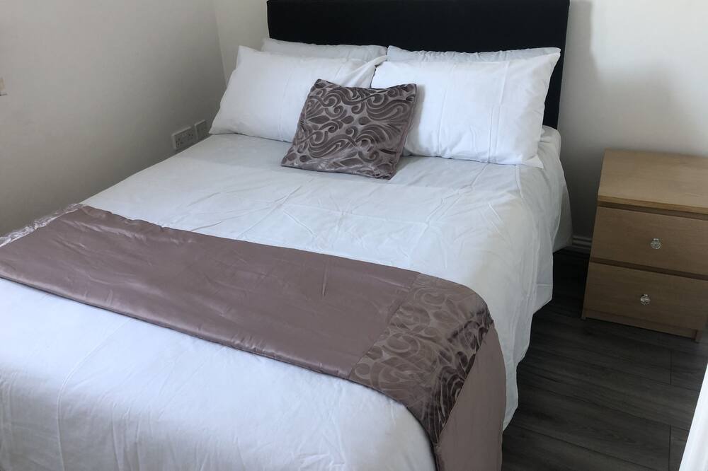 Photo of Bedroom in Basildon