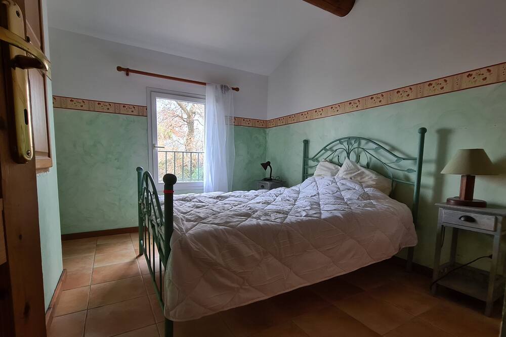 Photo of Bedroom in Pont-Saint-Esprit