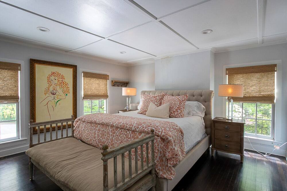 Photo of Bedroom in Saugerties