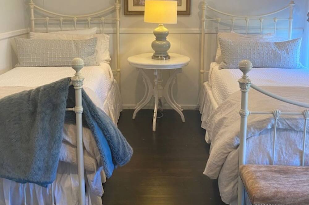 Photo of Bedroom in Saugerties