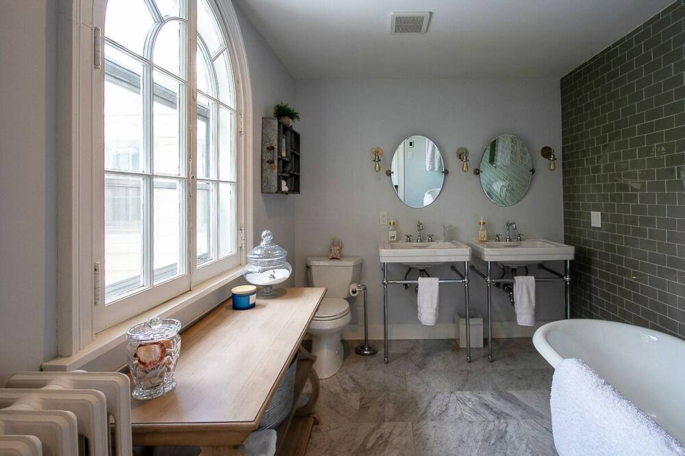 Photo of Bathroom in Saugerties